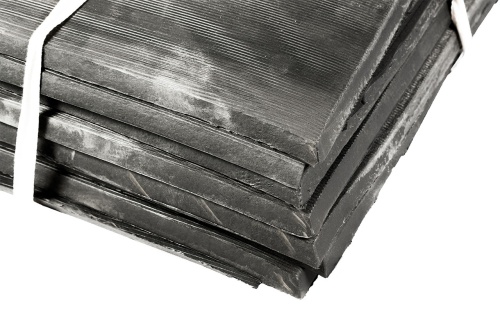 Пластина пористая 20 мм прессовая I группа (650х650 мм, упаковка 30 кг) ТУ 38.105.867-90